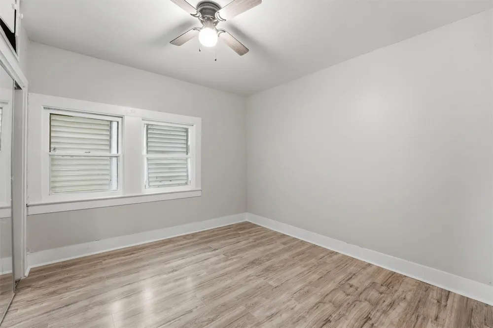811 W Broad Street Freeport, TX 77541