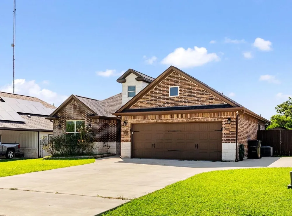 3681 Rabbit Lane Bryan, TX 77808