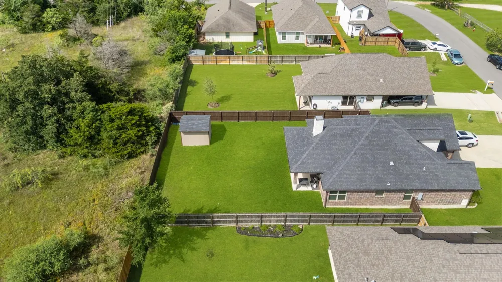 3681 Rabbit Lane Bryan, TX 77808