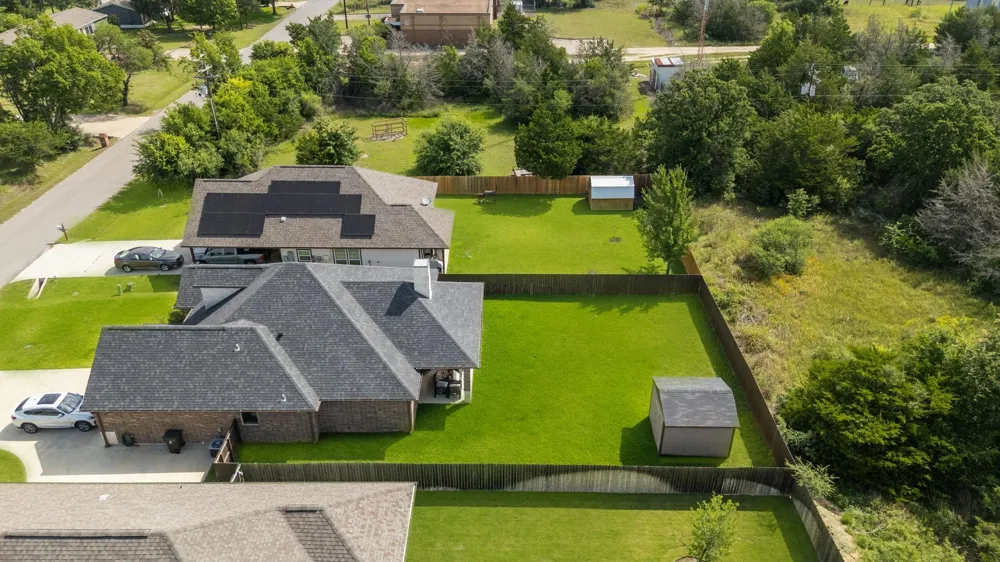 3681 Rabbit Lane Bryan, TX 77808