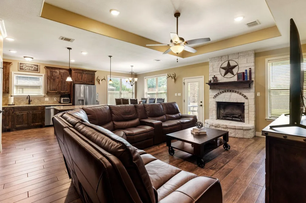 3681 Rabbit Lane Bryan, TX 77808
