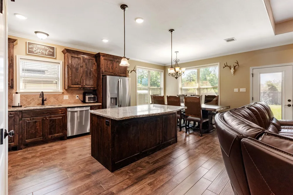 3681 Rabbit Lane Bryan, TX 77808