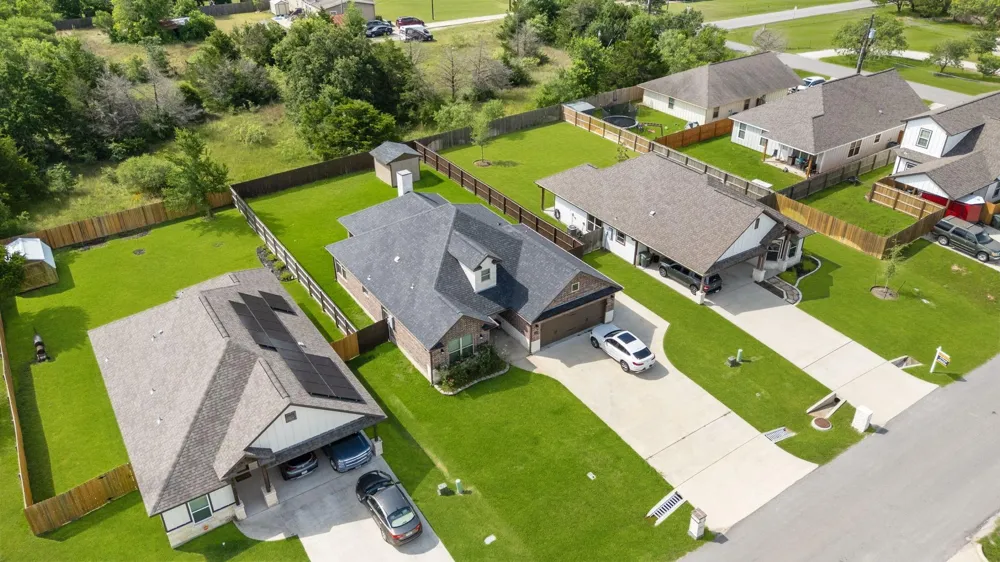 3681 Rabbit Lane Bryan, TX 77808