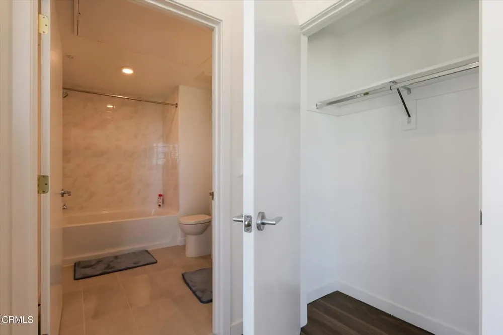 18900 Parthenia Street #210 Northridge, CA 91324
