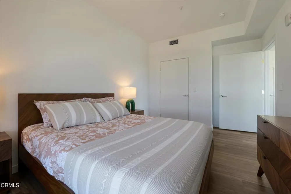 18900 Parthenia Street #210 Northridge, CA 91324