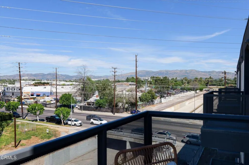 18900 Parthenia Street #210 Northridge, CA 91324