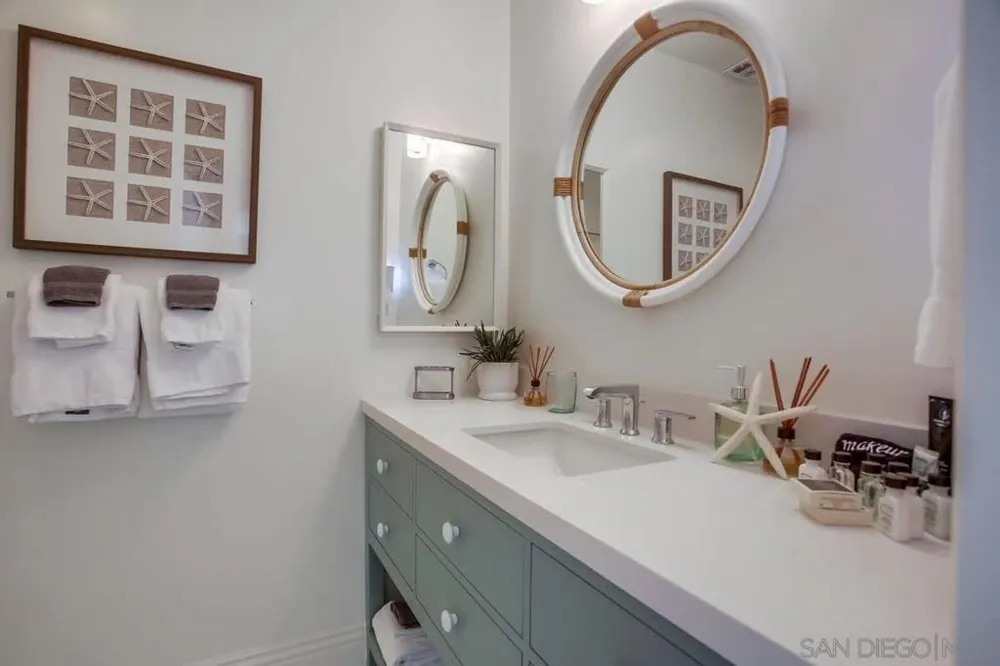 245 Coast #D2 La Jolla, CA 92037