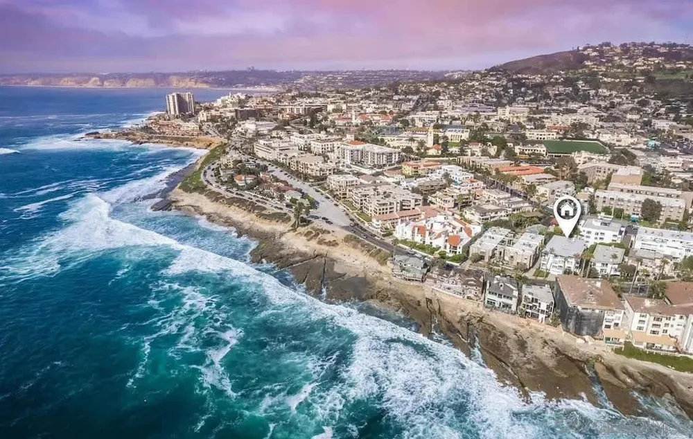 245 Coast #D2 La Jolla, CA 92037