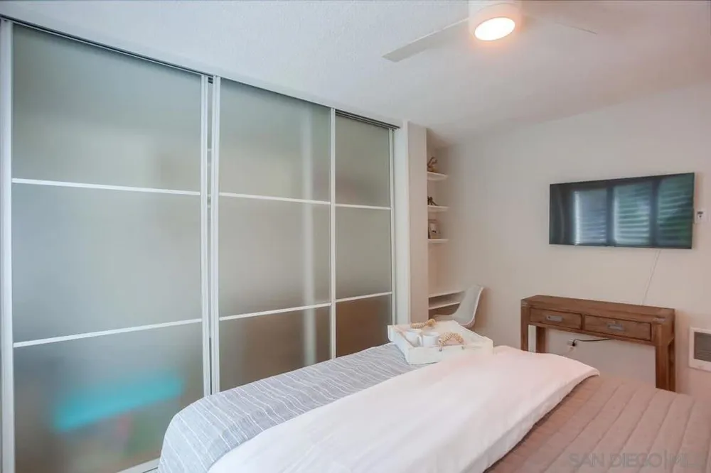 245 Coast #D2 La Jolla, CA 92037