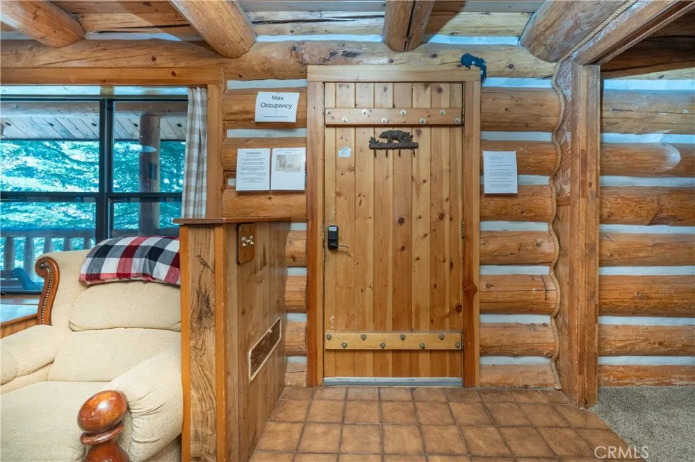 7426 Henness Ridge Road Yosemite, CA 95389