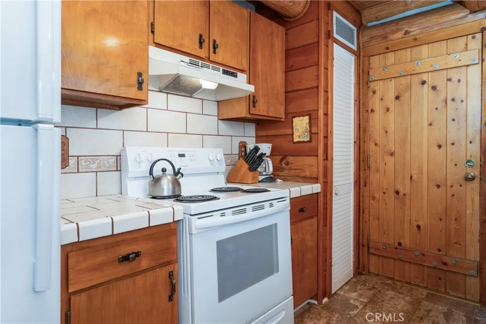 7426 Henness Ridge Road Yosemite, CA 95389