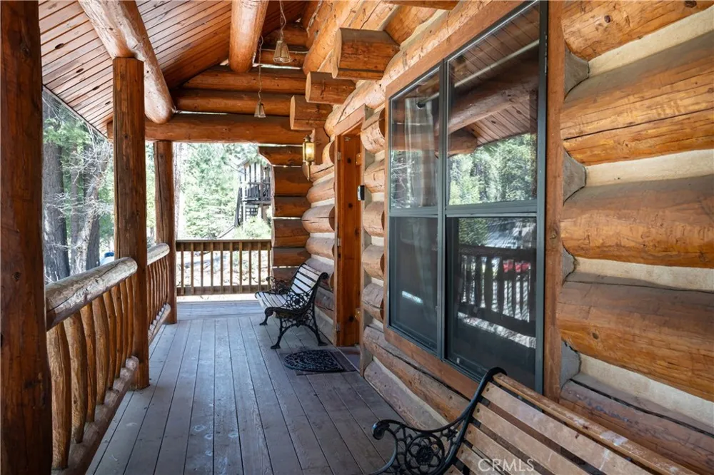 7426 Henness Ridge Road Yosemite, CA 95389
