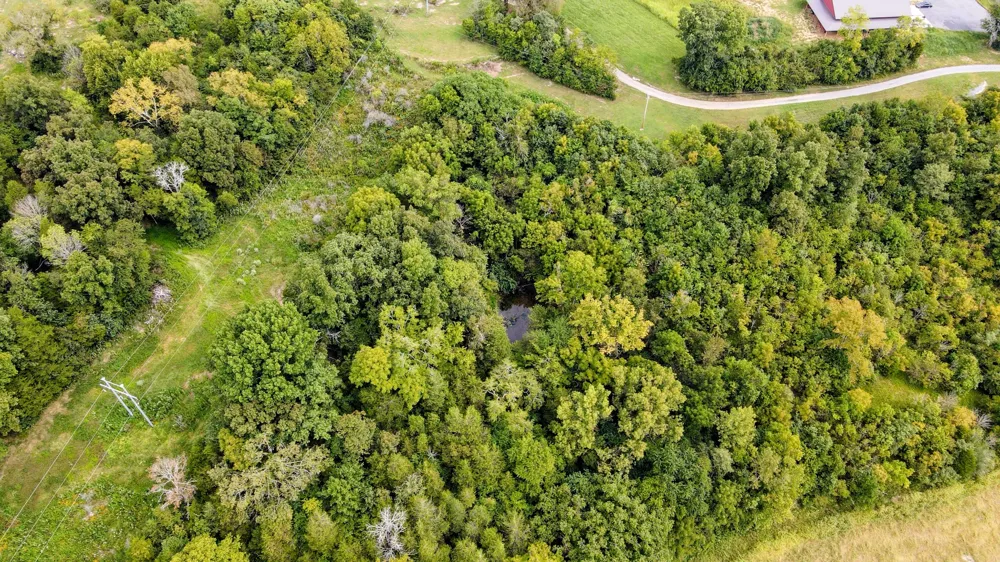 335 Hankins Ln Hartsville, TN 37074