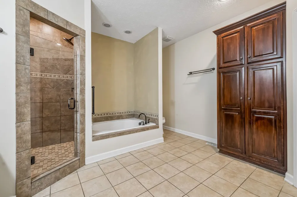 335 Hankins Ln Hartsville, TN 37074