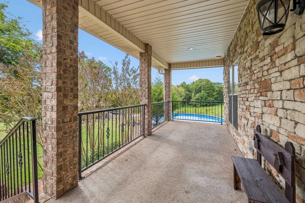 335 Hankins Ln Hartsville, TN 37074