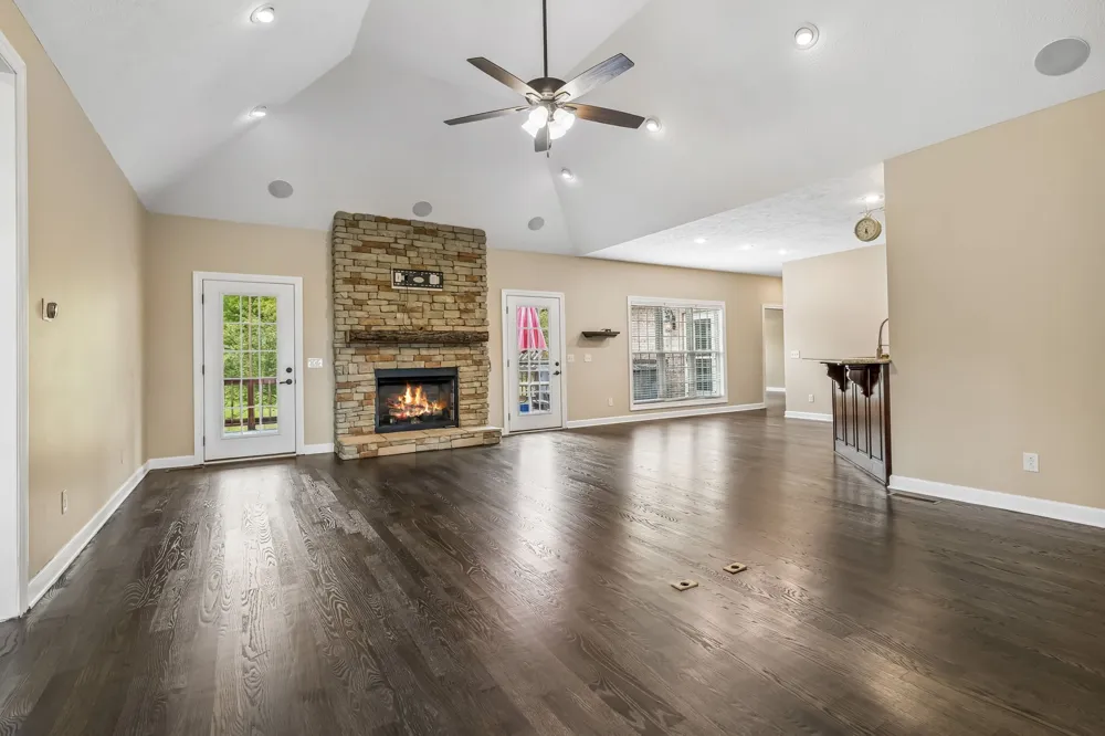 335 Hankins Ln Hartsville, TN 37074