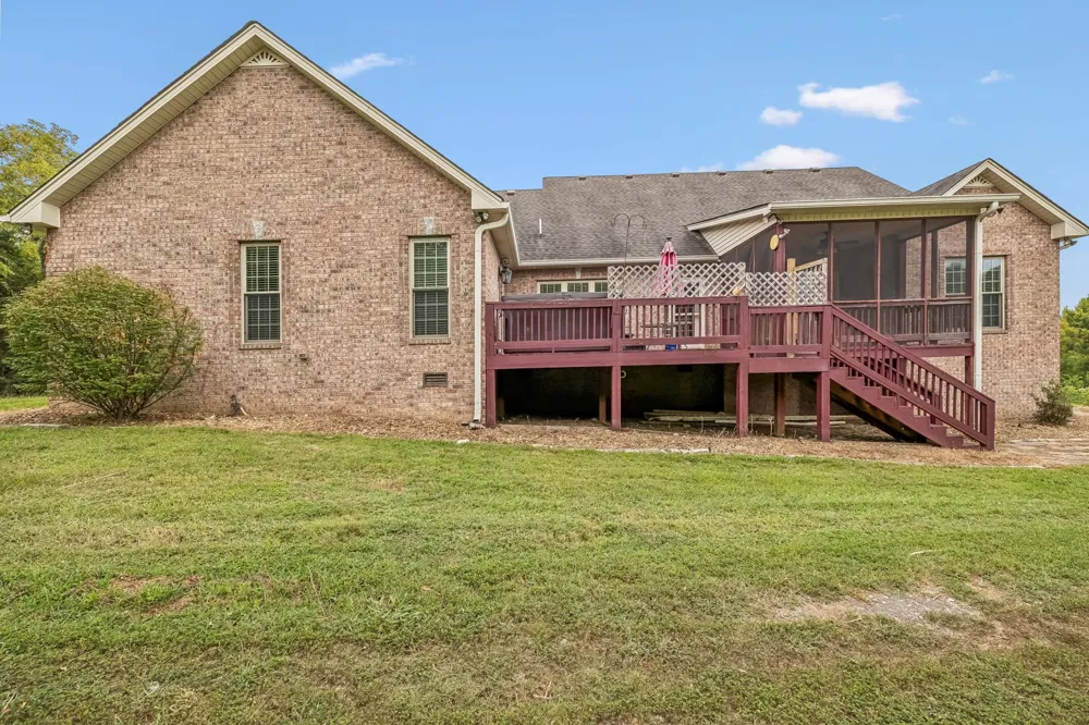 335 Hankins Ln Hartsville, TN 37074