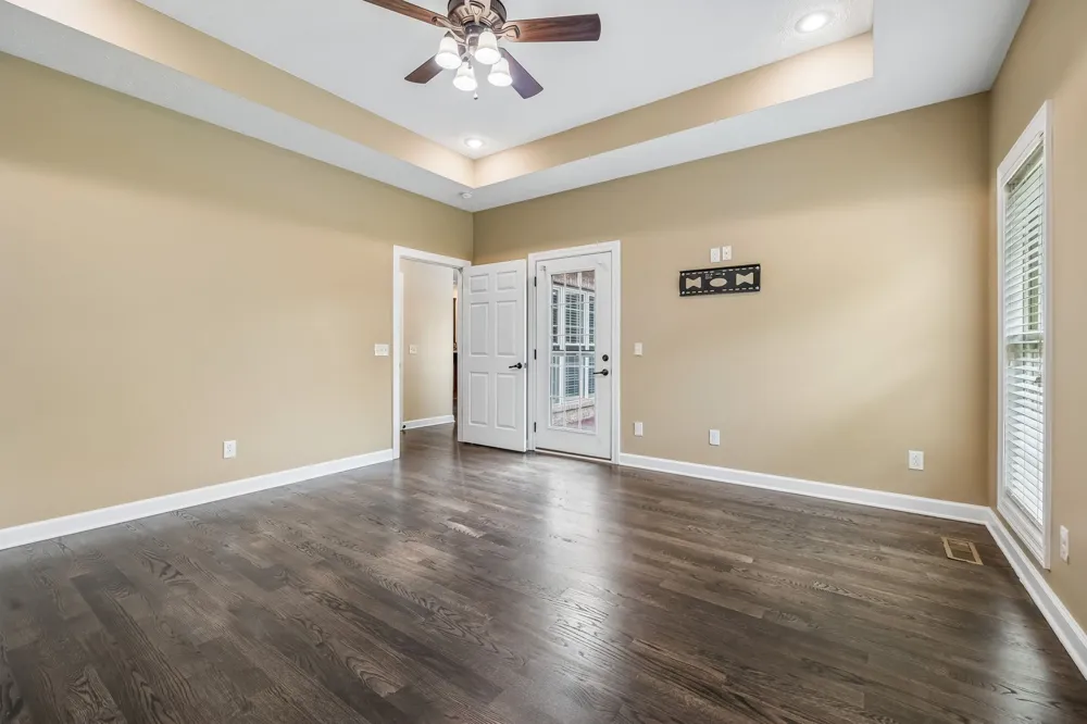 335 Hankins Ln Hartsville, TN 37074