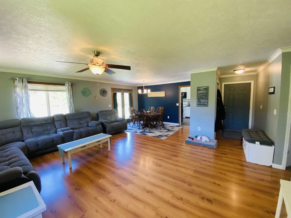 737 Sensabaugh Road Cumming Township, MI 48635