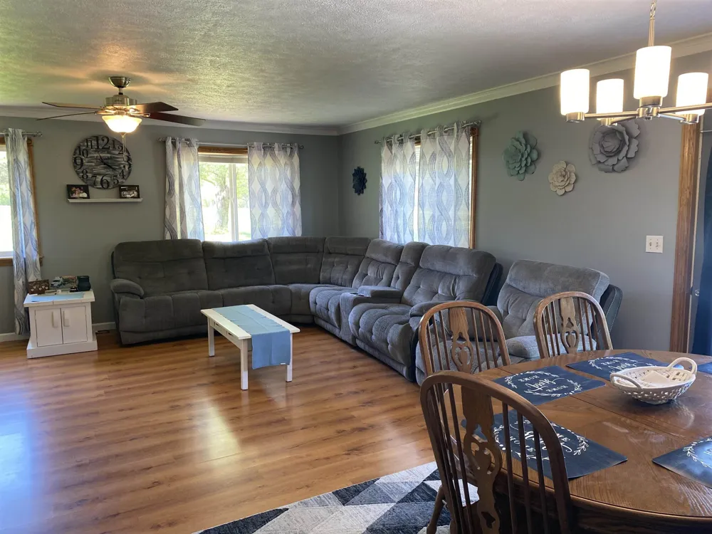 737 Sensabaugh Road Cumming Township, MI 48635