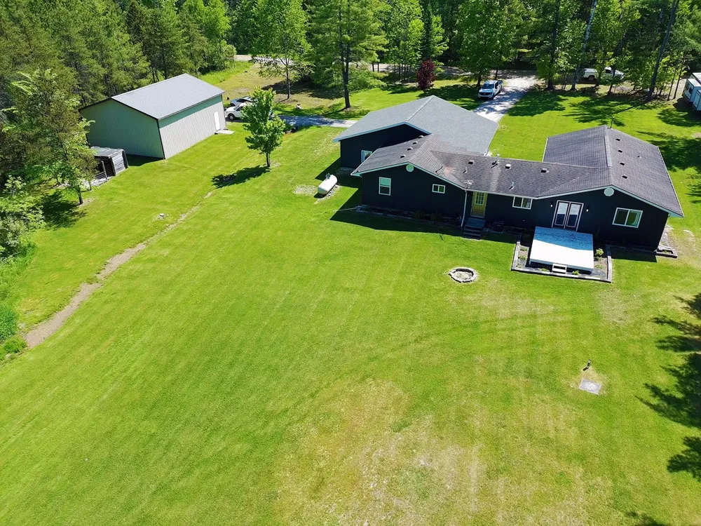 737 Sensabaugh Road Cumming Township, MI 48635
