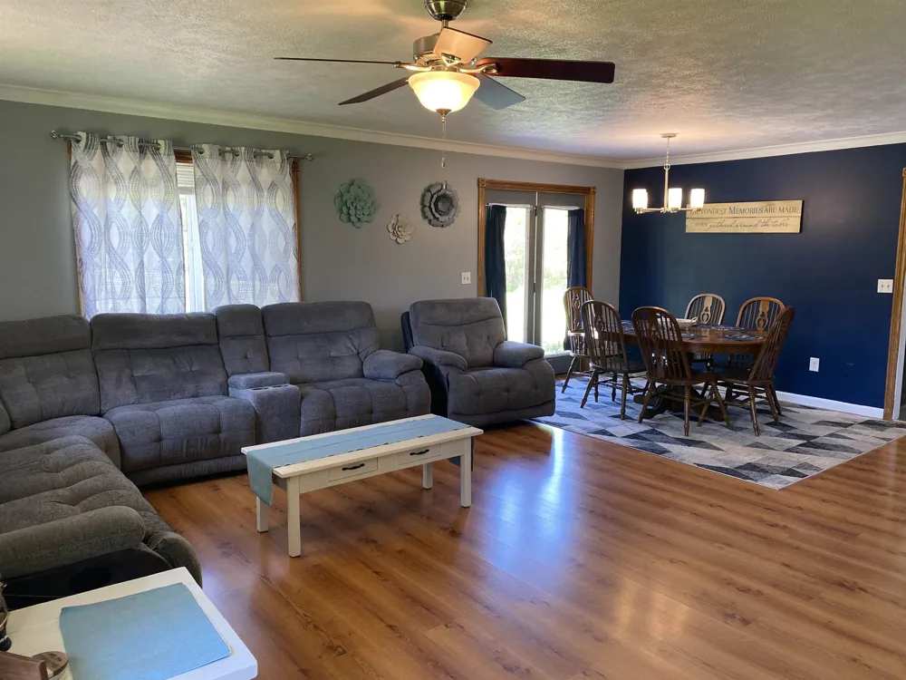 737 Sensabaugh Road Cumming Township, MI 48635