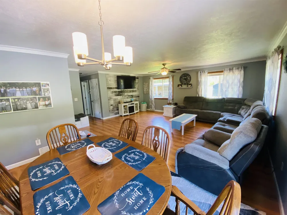 737 Sensabaugh Road Cumming Township, MI 48635