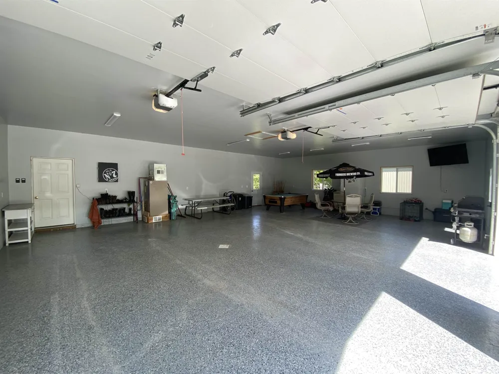737 Sensabaugh Road Cumming Township, MI 48635