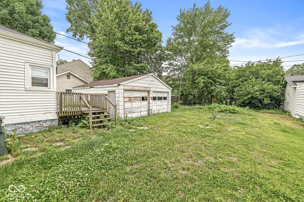 112 Merrill Street Fortville, IN 46040