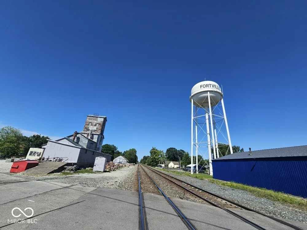 112 Merrill Street Fortville, IN 46040