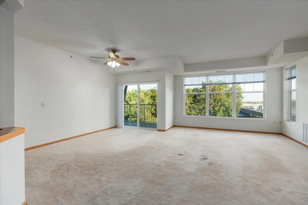 1900 Rush Lake Trail #416 New Brighton, MN 55112