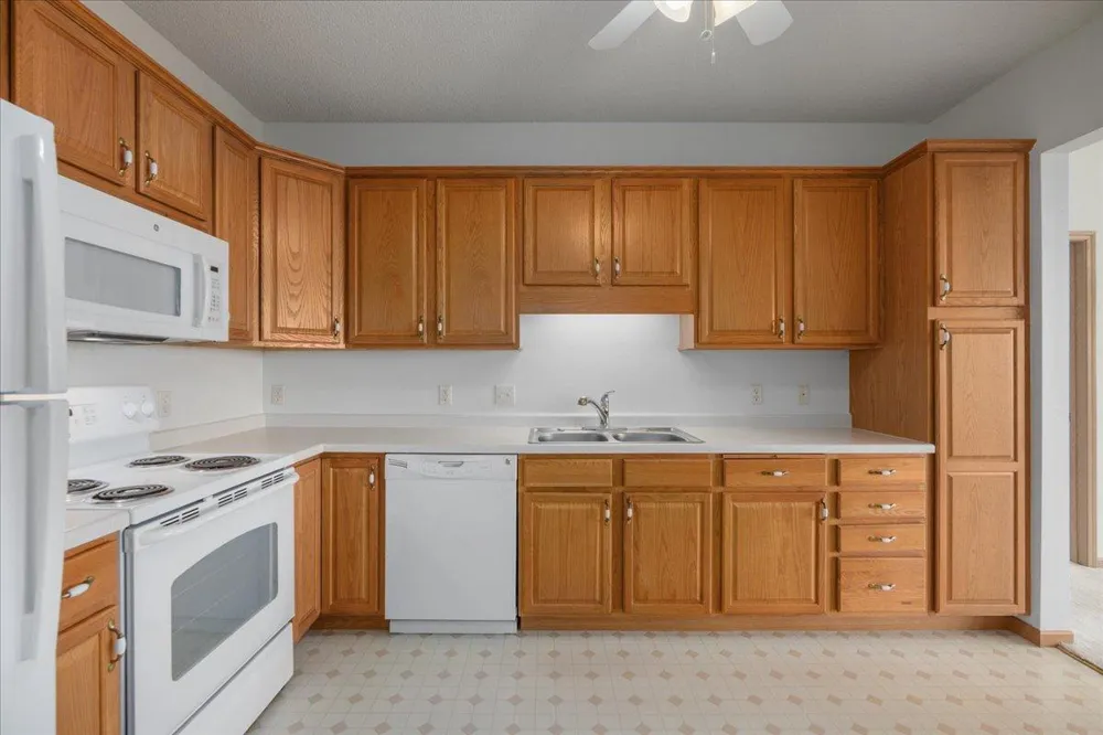1900 Rush Lake Trail #416 New Brighton, MN 55112