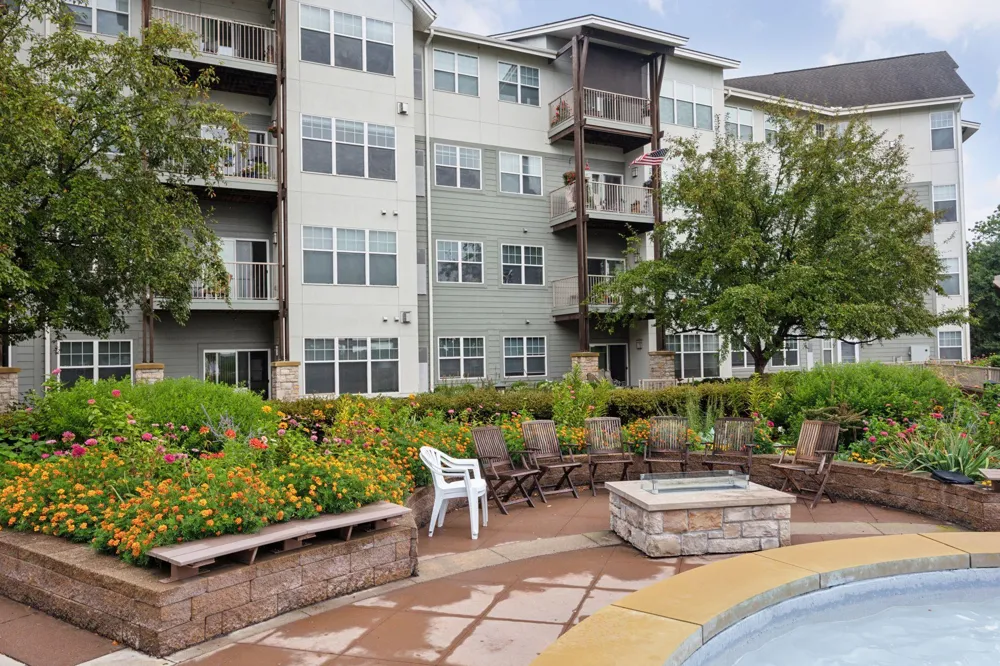 1900 Rush Lake Trail #416 New Brighton, MN 55112