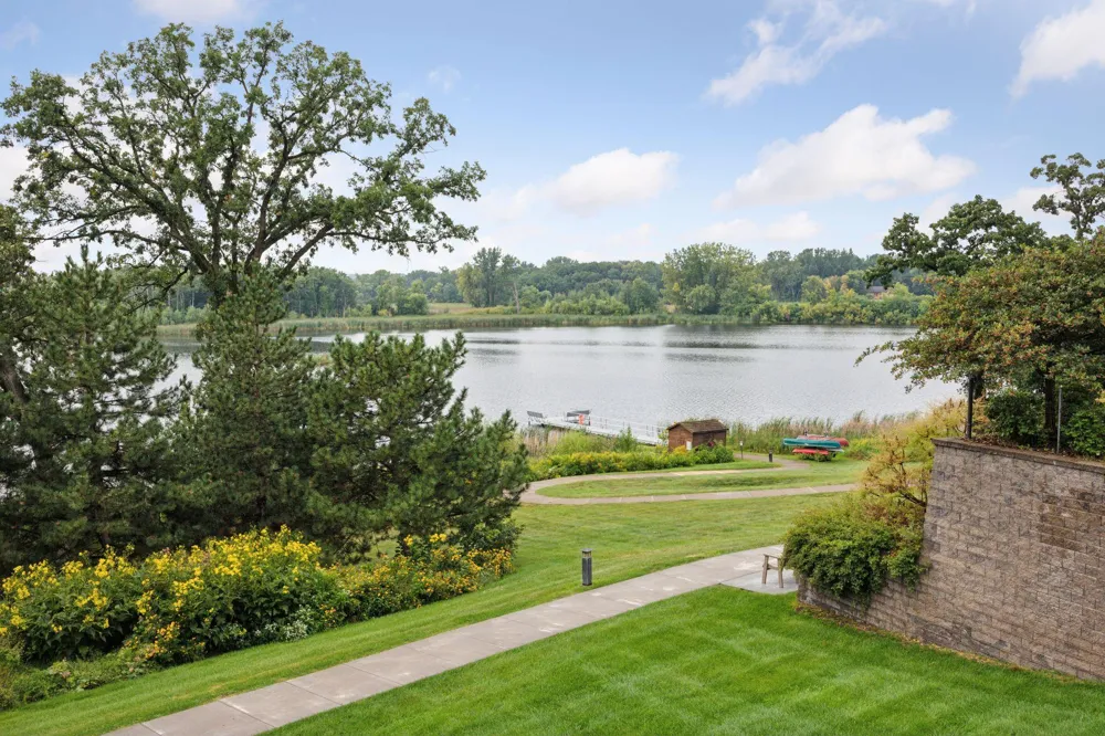 1900 Rush Lake Trail #416 New Brighton, MN 55112