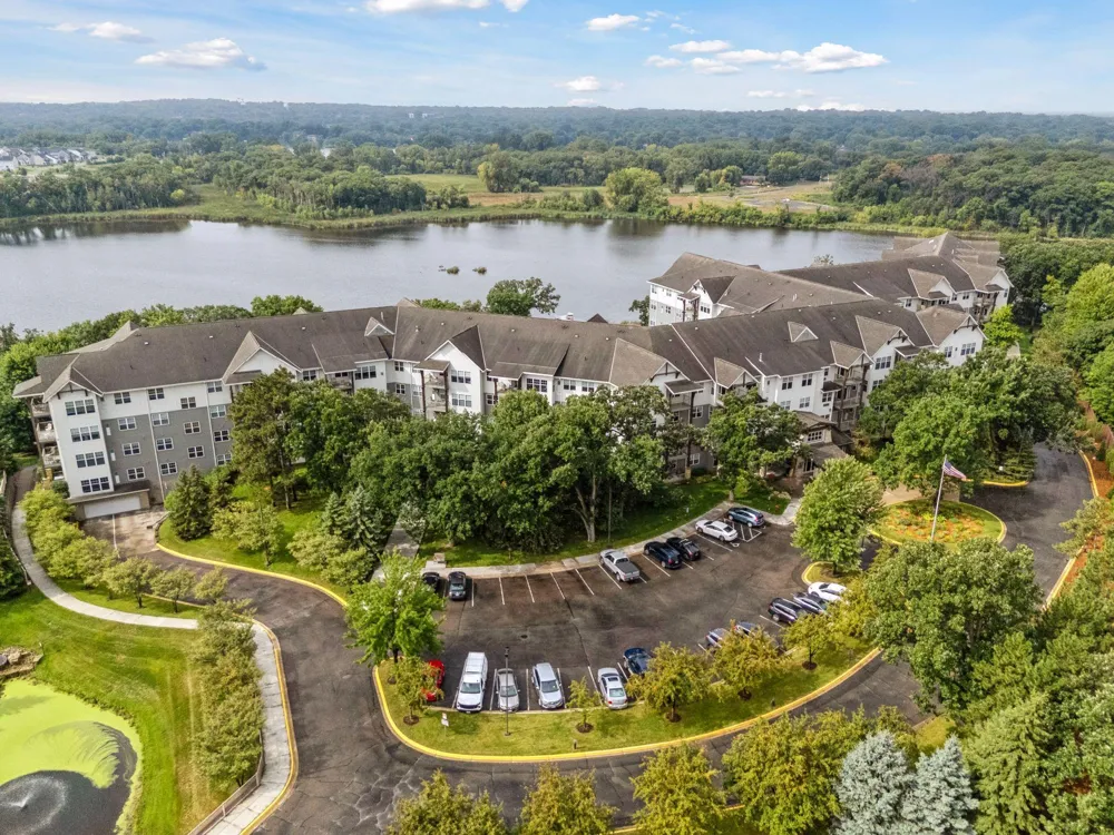 1900 Rush Lake Trail #416 New Brighton, MN 55112