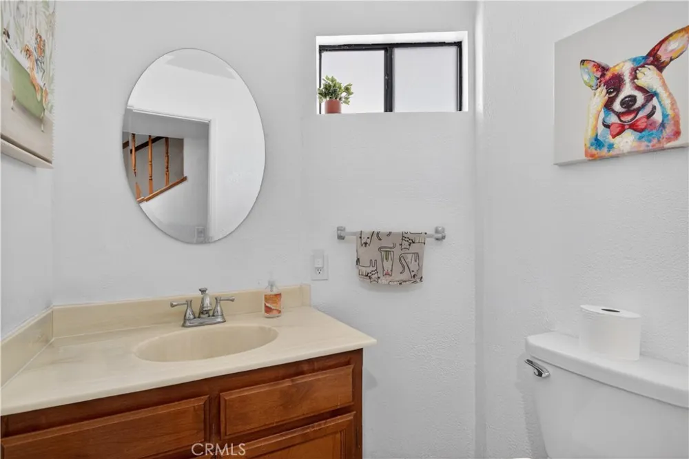 5625 TERRACE DRIVE La Crescenta, CA 91214