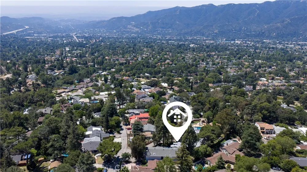 5625 TERRACE DRIVE La Crescenta, CA 91214