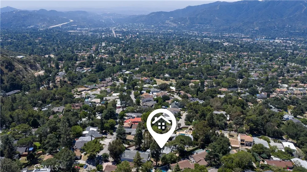 5625 TERRACE DRIVE La Crescenta, CA 91214
