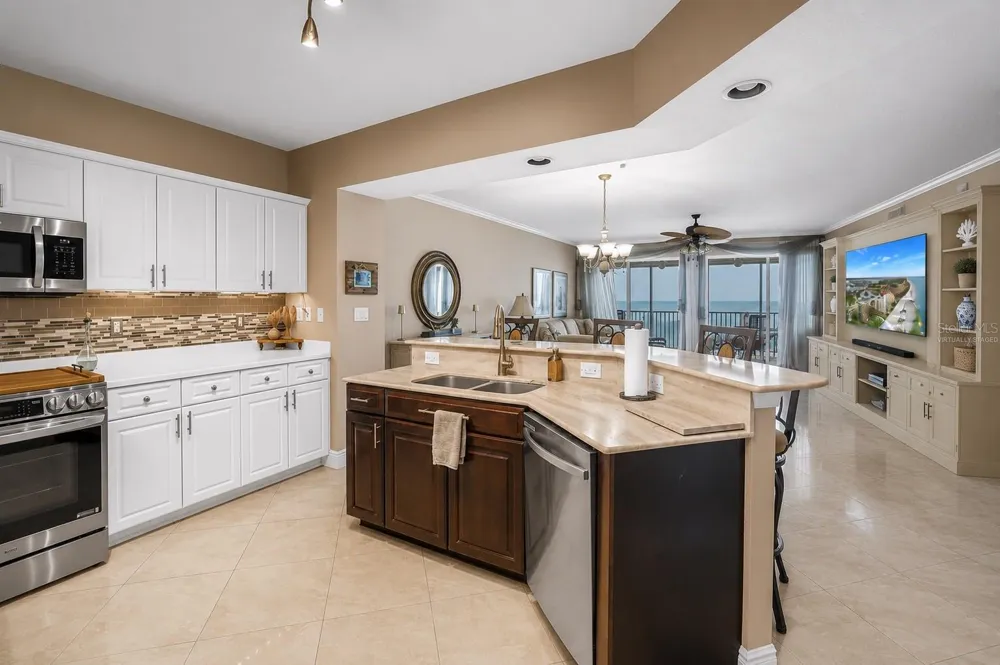 16750 GULF BOULEVARD #313 North Redington Beach, FL 33708