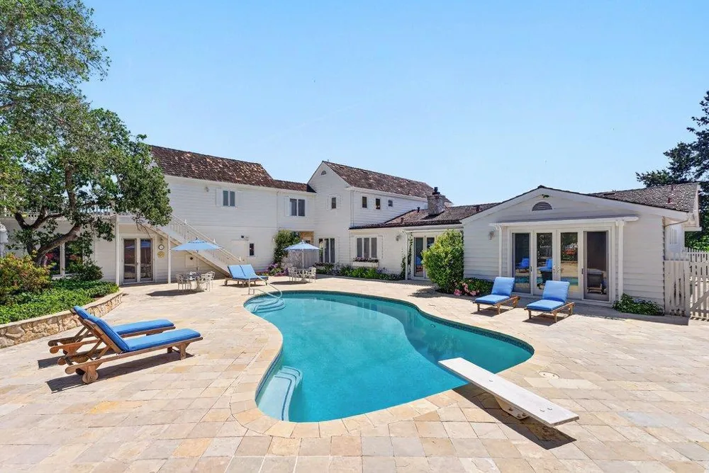 22 Hollins Drive Santa Cruz, CA 95060