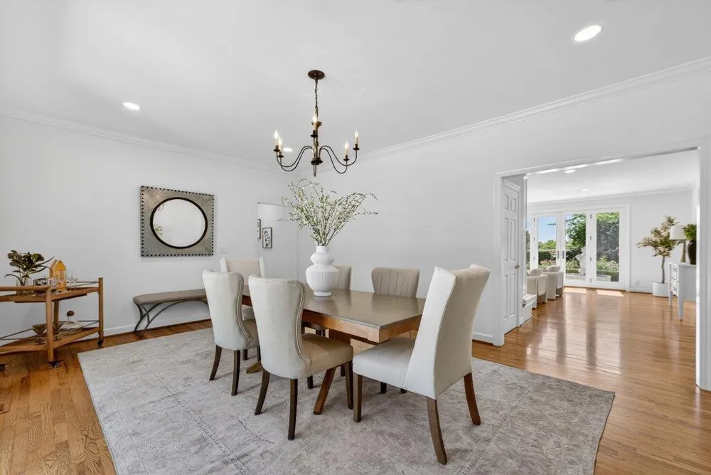 22 Hollins Drive Santa Cruz, CA 95060