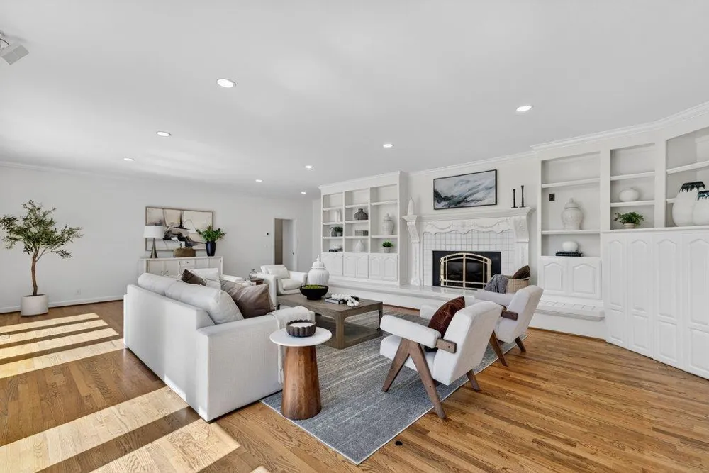 22 Hollins Drive Santa Cruz, CA 95060