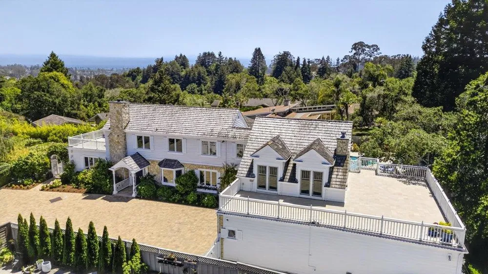 22 Hollins Drive Santa Cruz, CA 95060