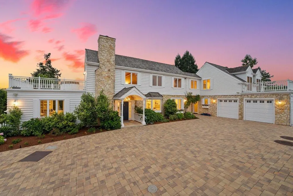 22 Hollins Drive Santa Cruz, CA 95060