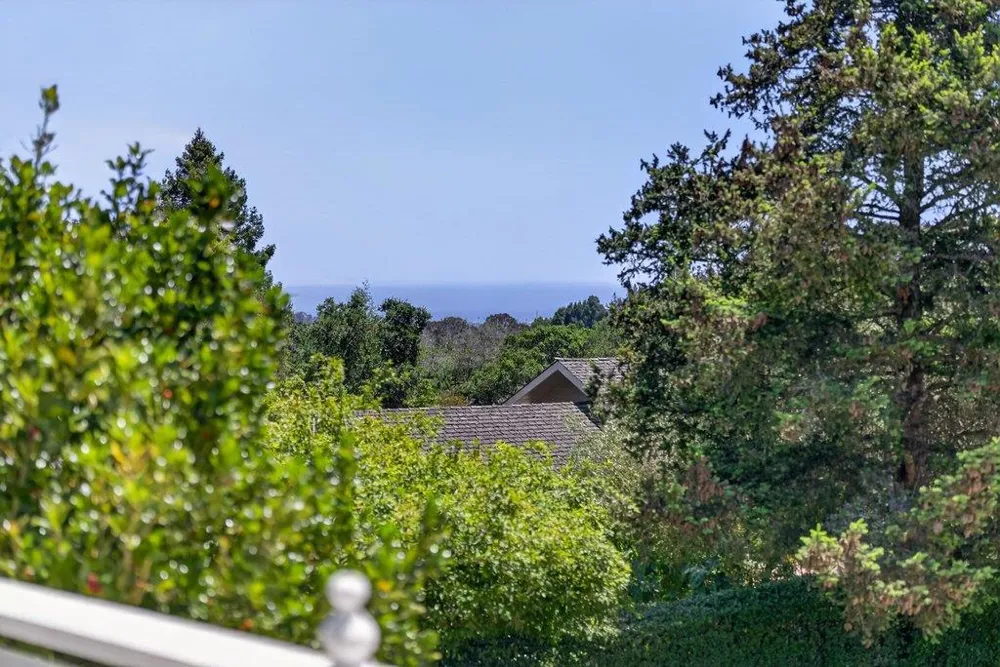 22 Hollins Drive Santa Cruz, CA 95060