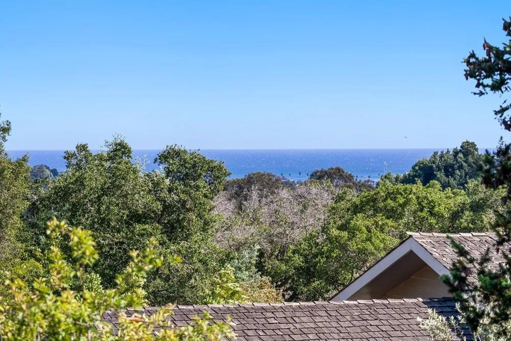 22 Hollins Drive Santa Cruz, CA 95060