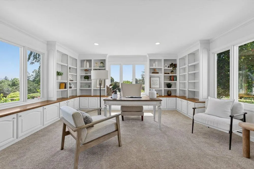 22 Hollins Drive Santa Cruz, CA 95060