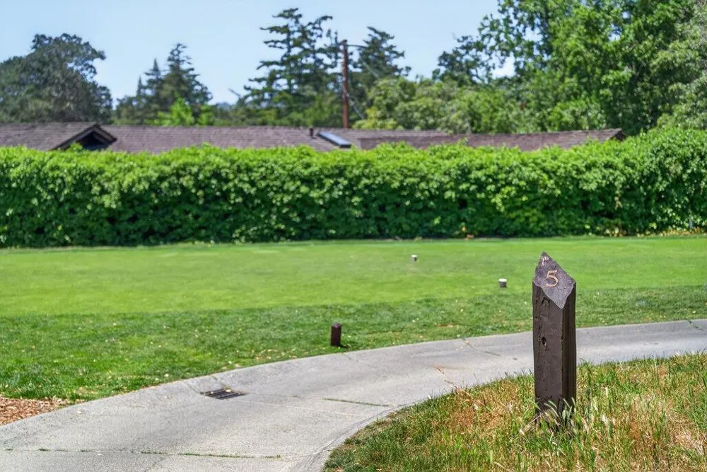 22 Hollins Drive Santa Cruz, CA 95060