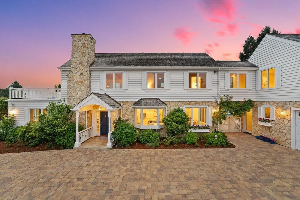 22 Hollins Drive Santa Cruz, CA 95060