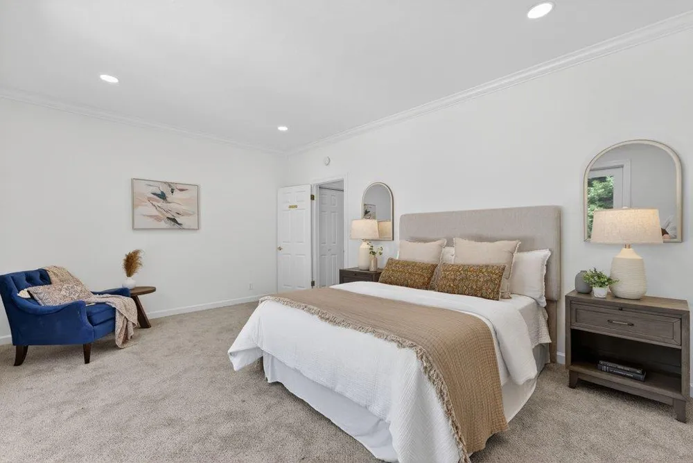 22 Hollins Drive Santa Cruz, CA 95060